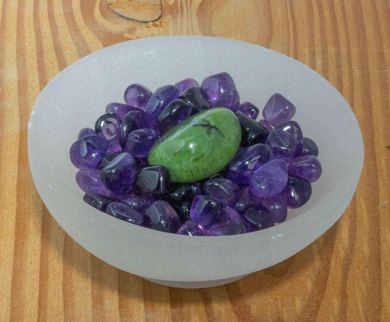 selenit-edelstein-heilstein-trommelstein-schmuck-kette-armband